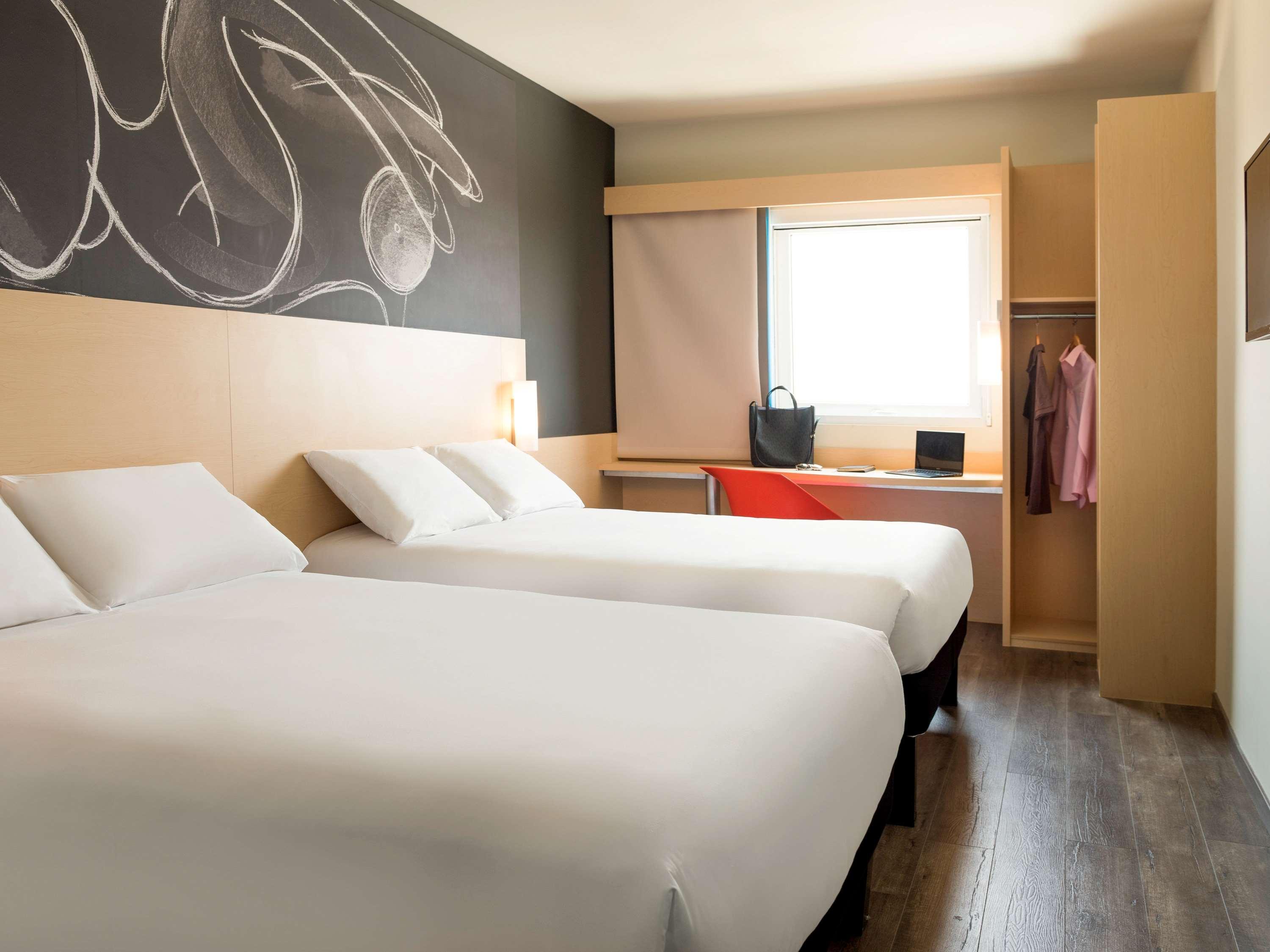 Ibis Irapuato酒店 外观 照片