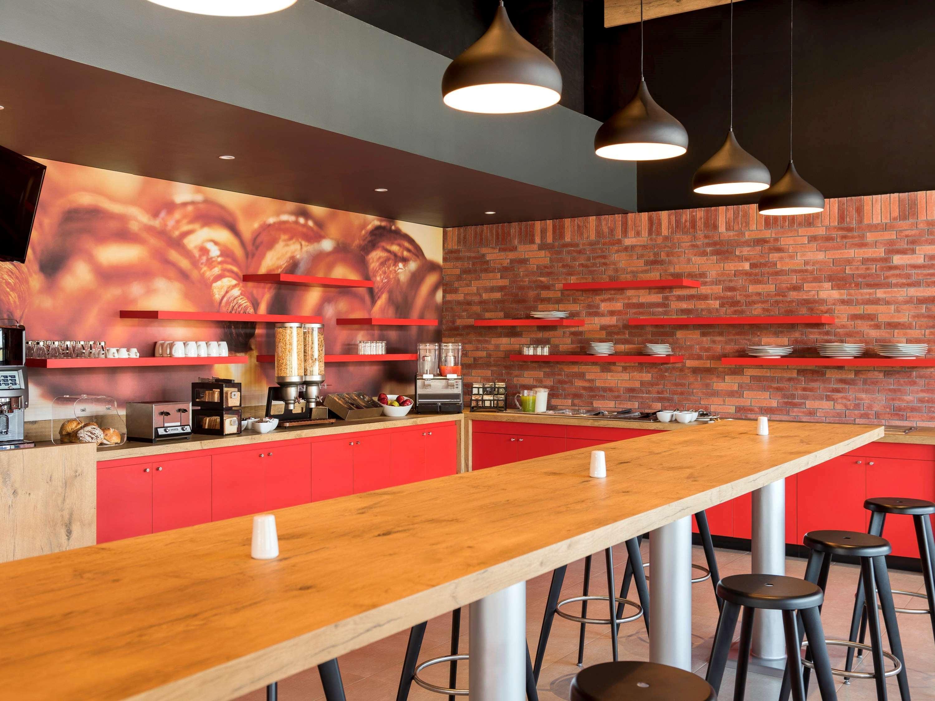 Ibis Irapuato酒店 外观 照片