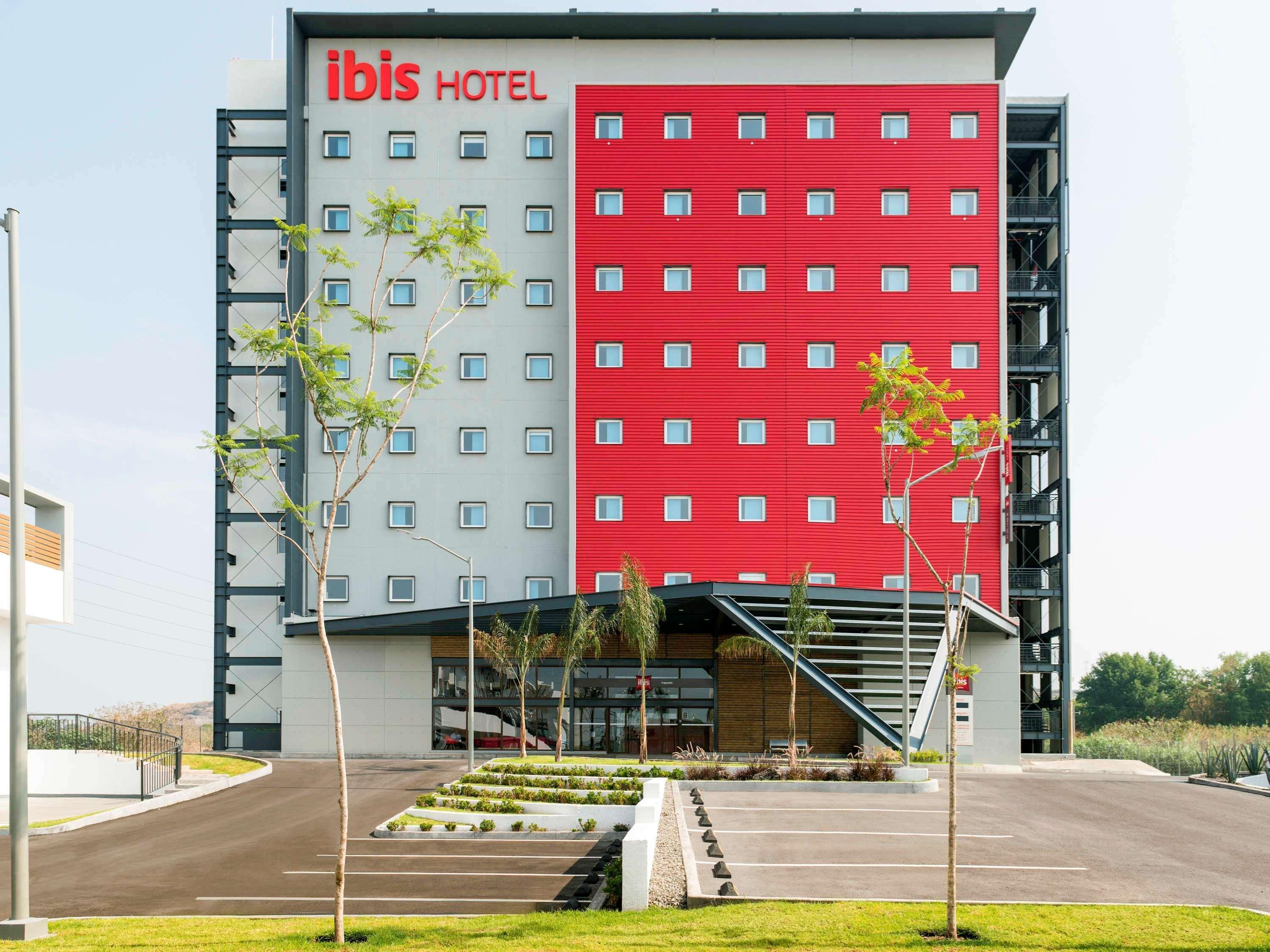 Ibis Irapuato酒店 外观 照片
