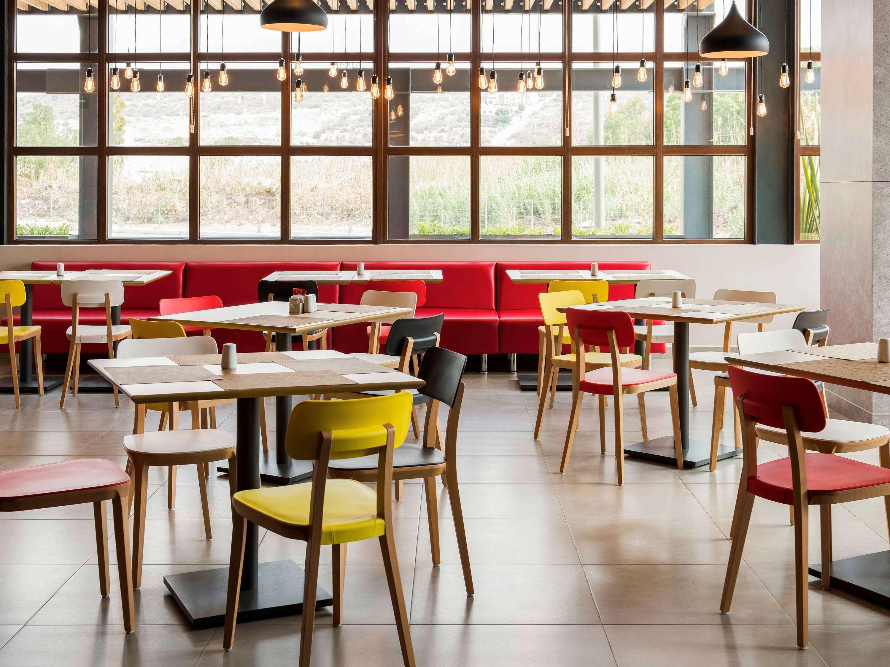 Ibis Irapuato酒店 外观 照片