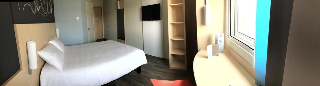 Ibis Irapuato酒店 外观 照片