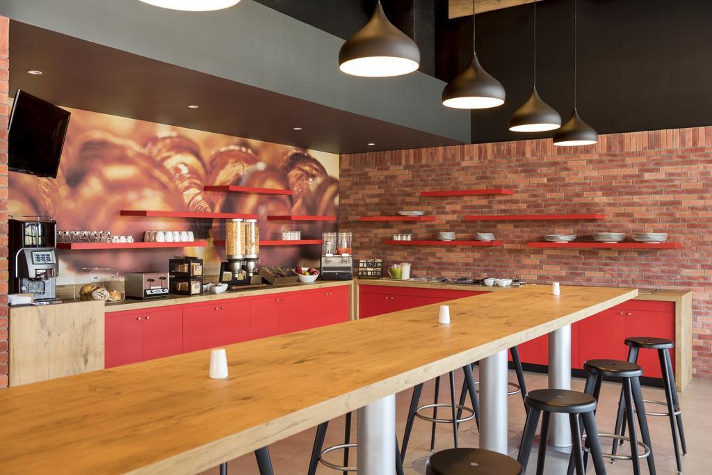 Ibis Irapuato酒店 外观 照片